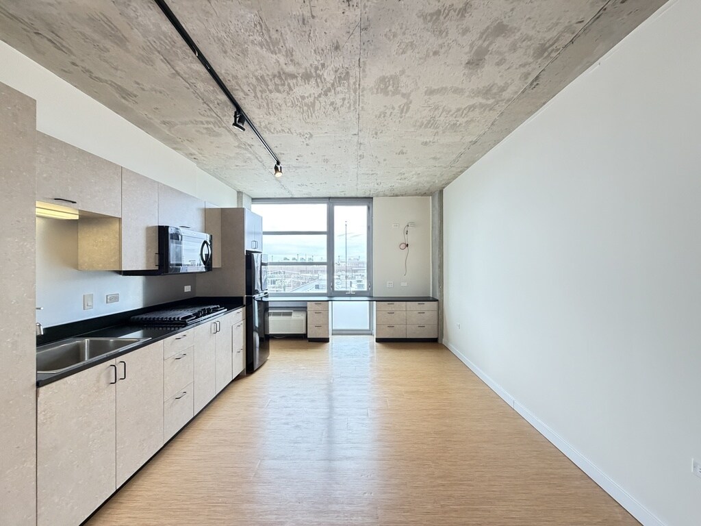 Building Photo - 1515 N Fremont St