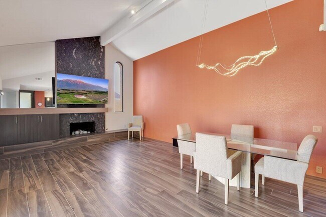 Building Photo - 73416 Irontree Dr