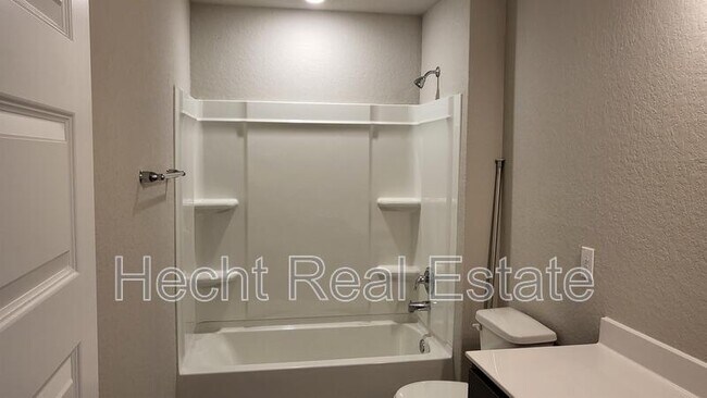 Building Photo - 2440 Ayers Dr