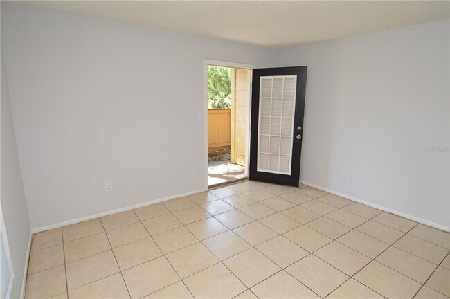Building Photo - 8702 Mallard Reserve Dr