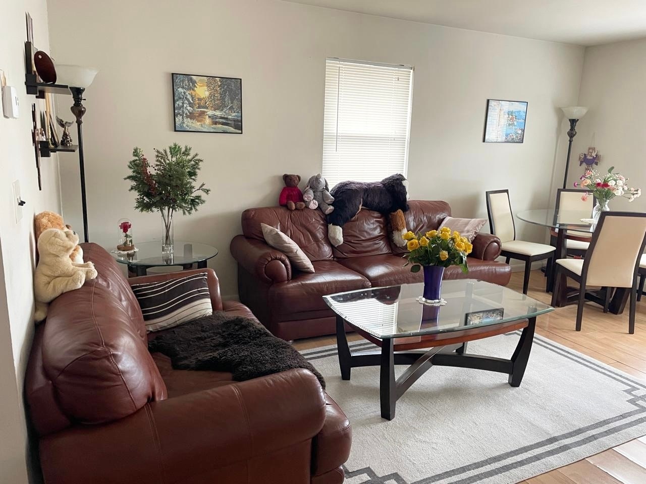 Building Photo - 202 12th St