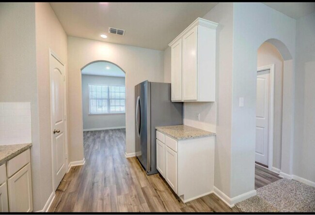 Building Photo - 1817 Liam Dr