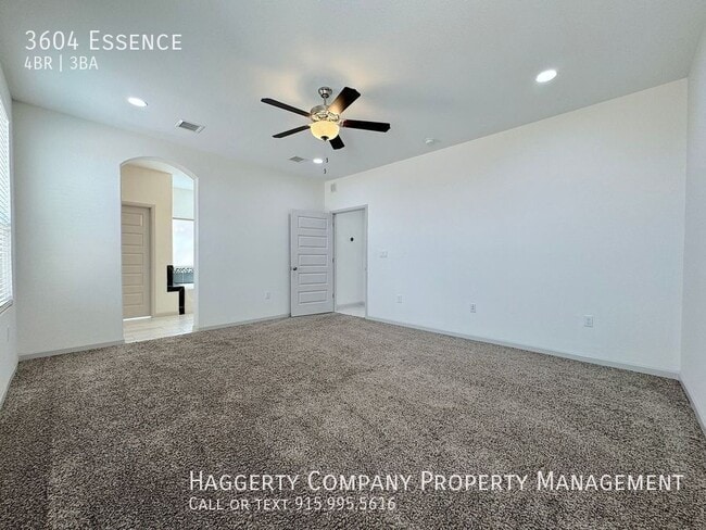 Building Photo - 3604 Essence-