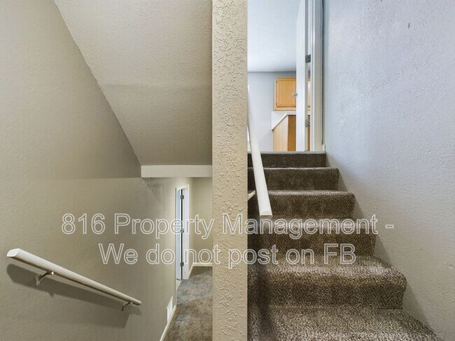 Building Photo - 2314-2316 Monroe Ave