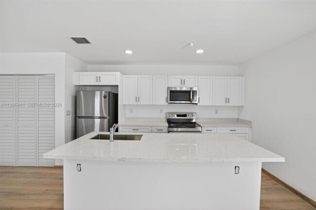 Building Photo - 1515 Redland Rd