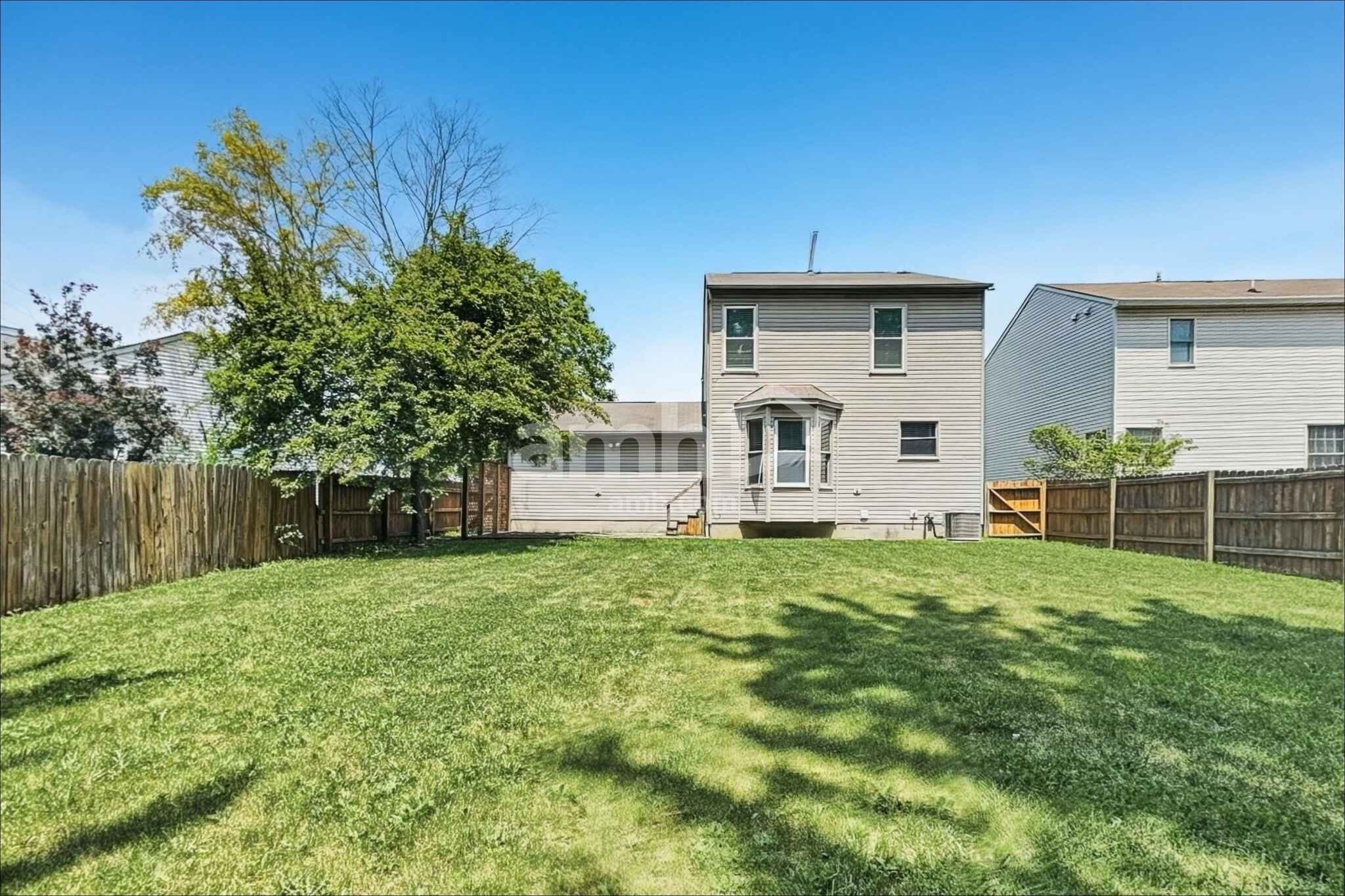 Building Photo - 5829 Sharets Dr