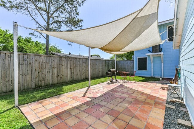 Primary Photo - 818 11th St