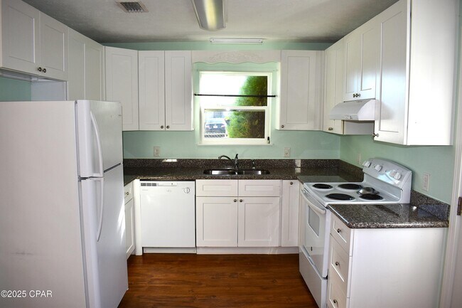 Building Photo - 3722 Burnham Way