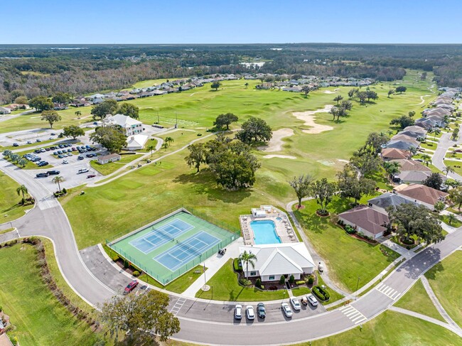 Building Photo - Exquisite Huntington Hills Golf and Countr...