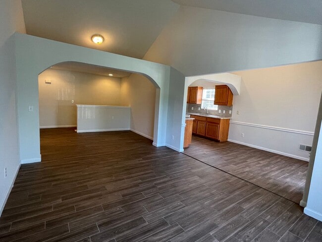 Building Photo - 8170 W Annsbury Cir