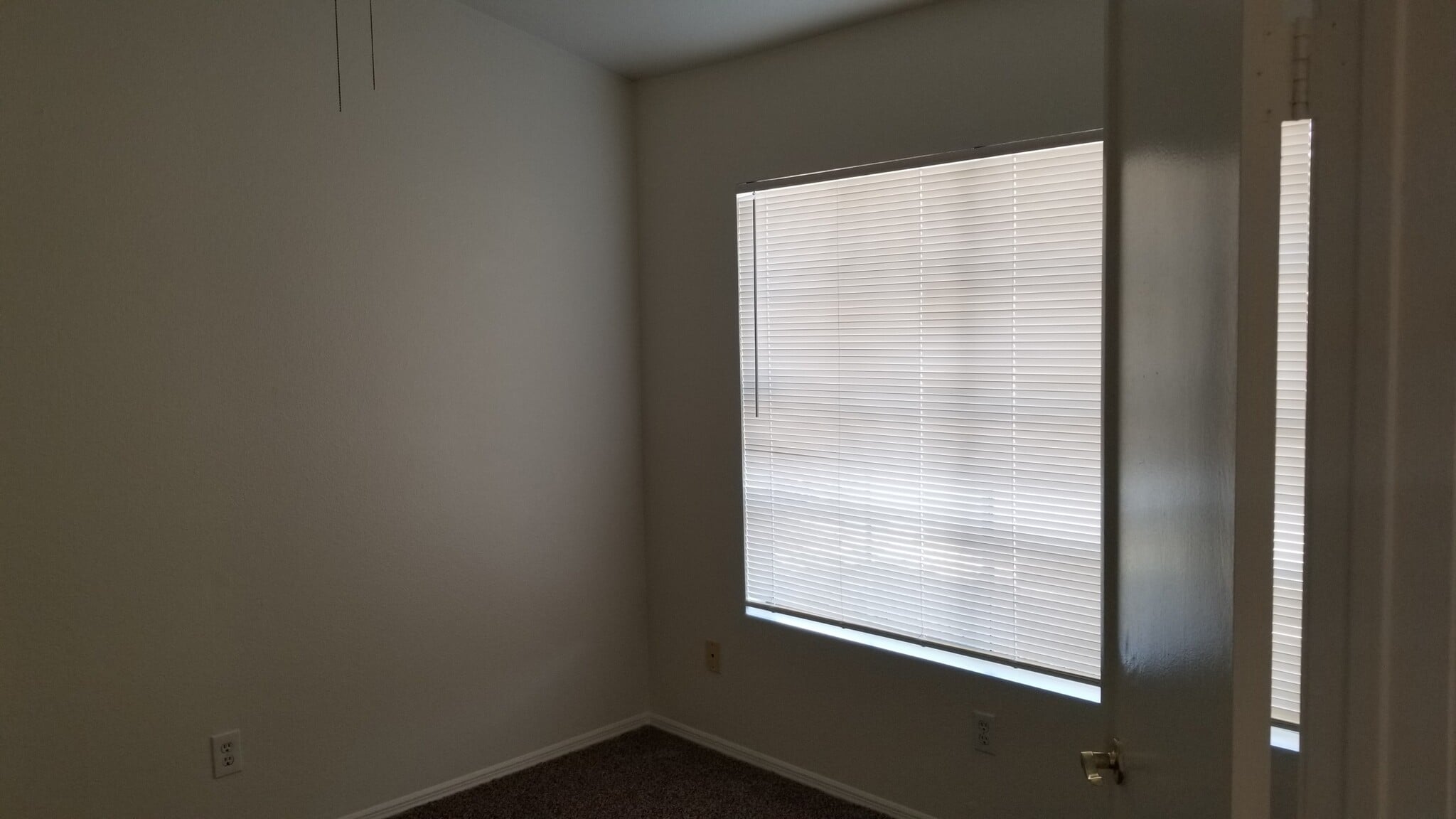 Building Photo - 6904 Luminary Dr