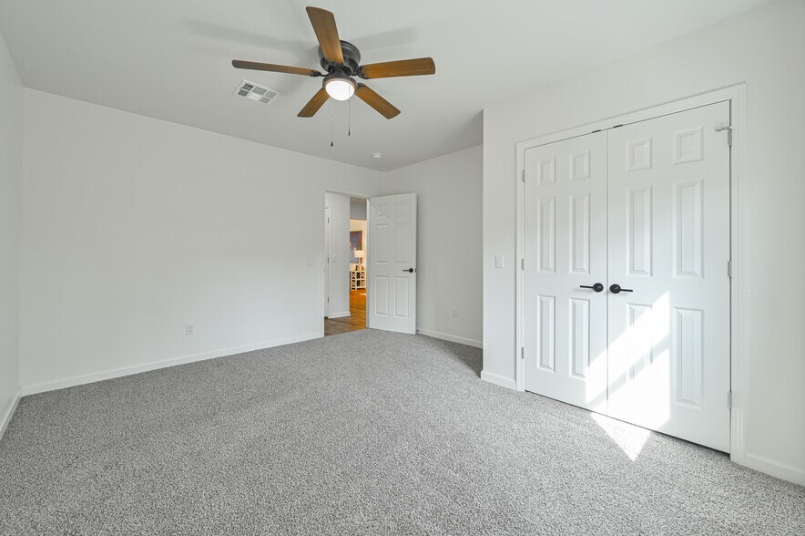 Building Photo - 4330 Granger St
