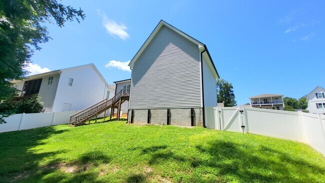 Building Photo - 119 Ashley Wds Ct