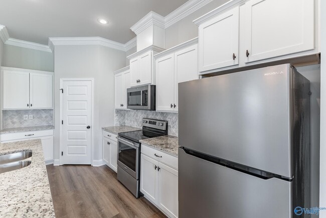 Building Photo - 122 Princewater Dr