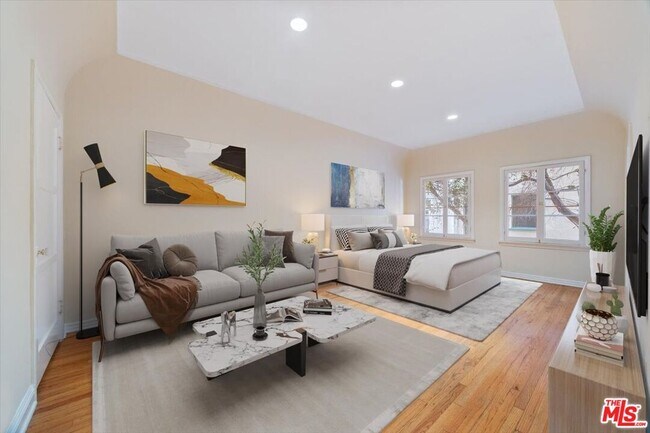 Primary Photo - 6217 Orange St