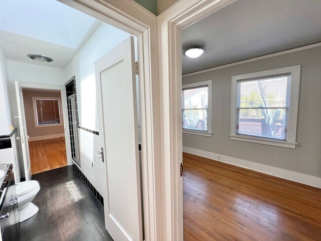 Building Photo - Pristine 3 Bedroom Craftsman House in Belm...