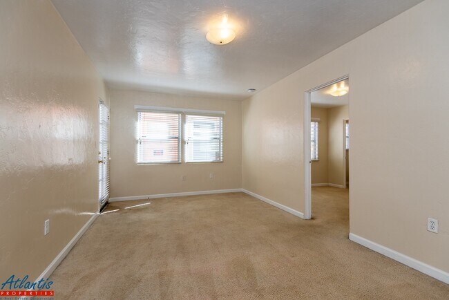 Building Photo - 211 Capitola Ave