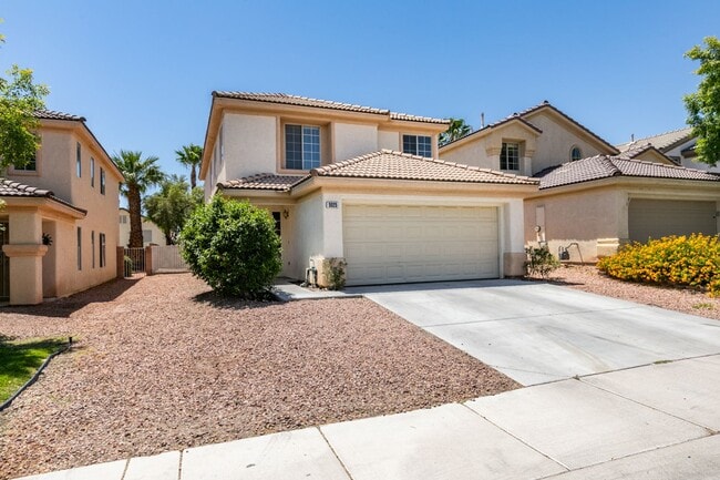 Building Photo - Spacious 4 Bedroom 2.5 Bathroom Home with Covered Patio & Large Backyard