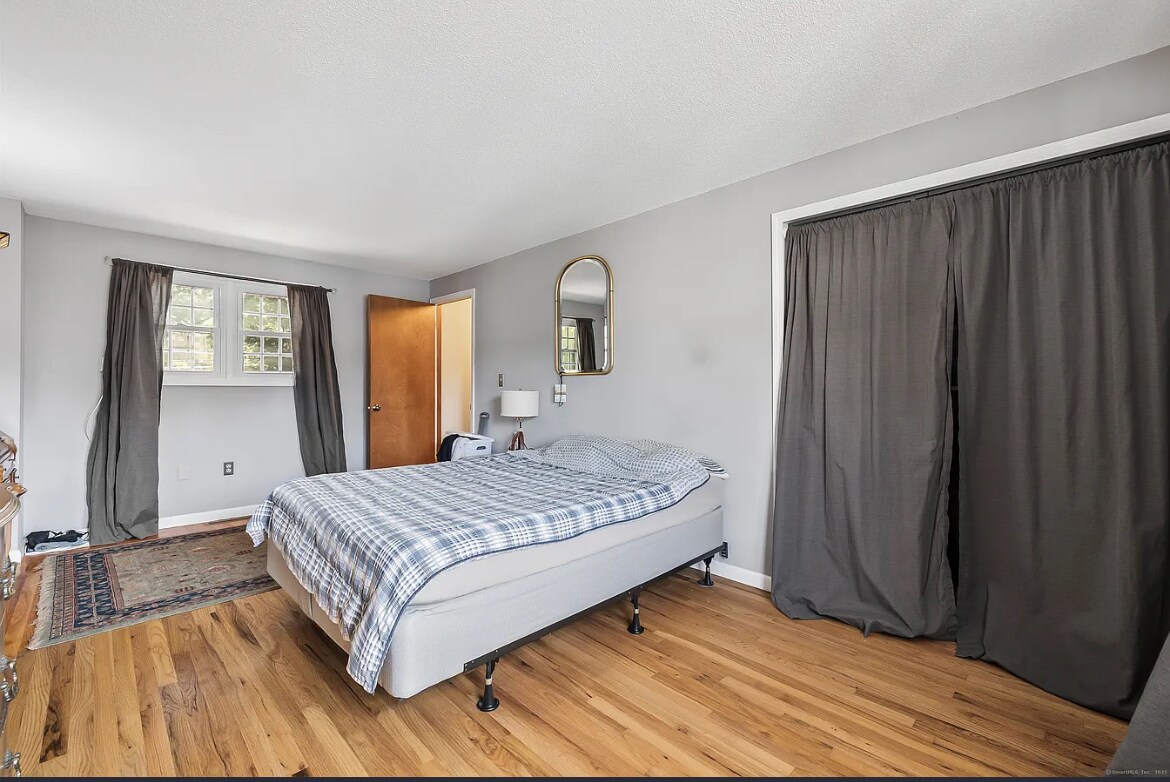 Building Photo - 1293 New Britain Ave