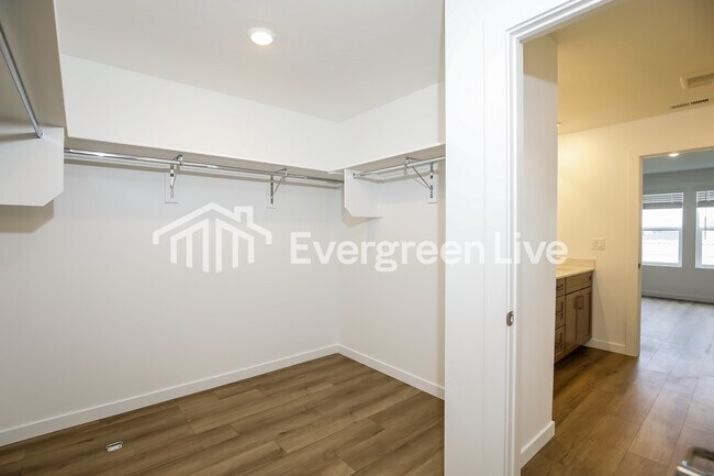 Building Photo - 15176 Nimbus Way