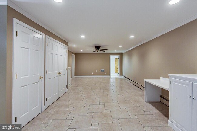 Building Photo - 14904 Claude Ln