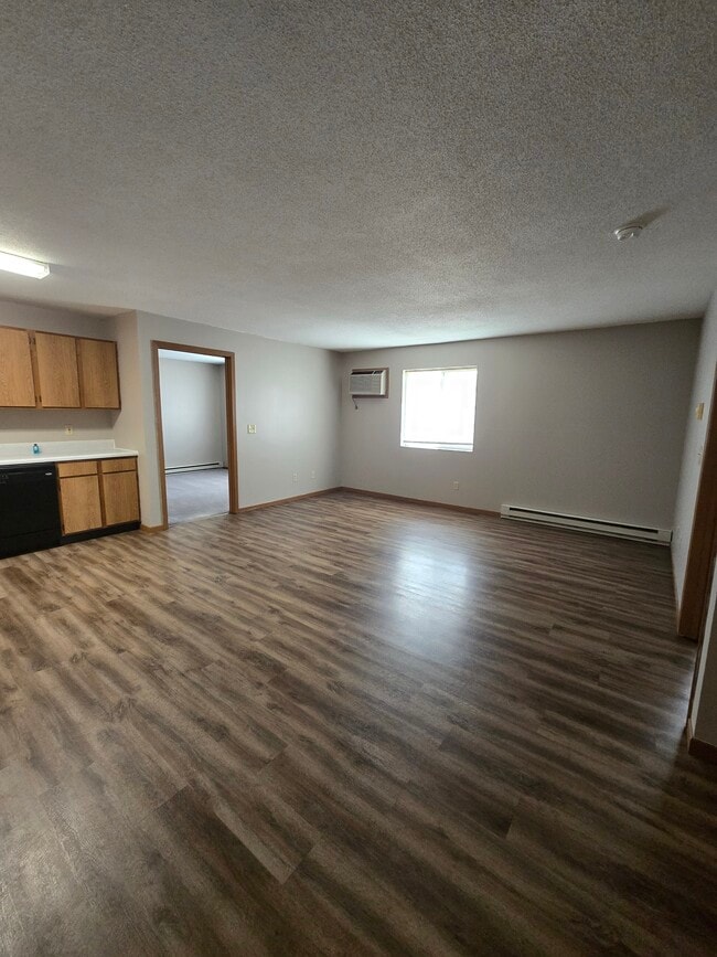 Building Photo - 8th & 8th Apartments