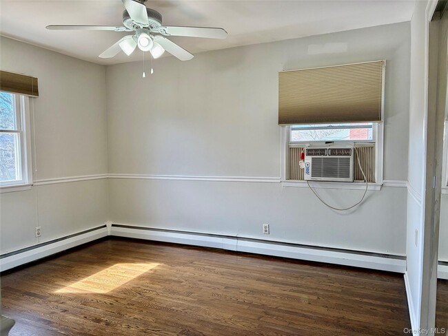 Building Photo - 14 Glendale Dr