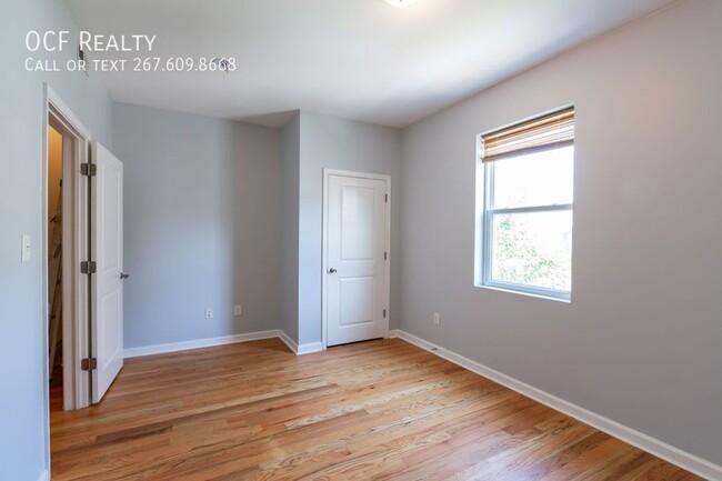 Building Photo - Four Bedroom Apartment near Temple University