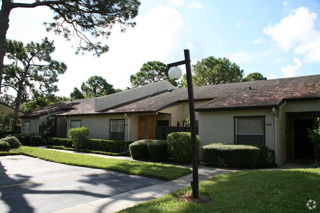 Building Photo - Tallywood Apartments