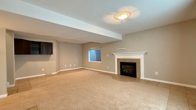 Building Photo - Northwest Colorado Springs Gem Near Trails...
