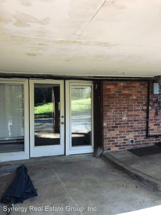 Building Photo - 3 br, 2 bath Apartment - 2819 White Oak