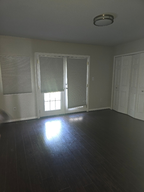 Building Photo - 138 N Rose St