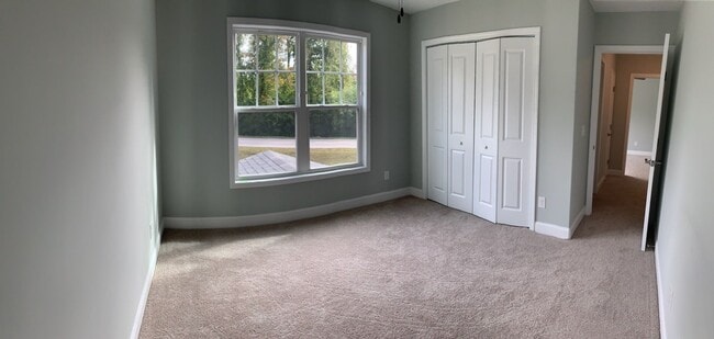 Building Photo - Townhome in Desirable Croatan Crossing Sub...