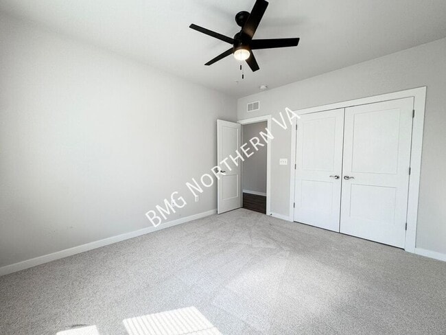 Building Photo - 206 Park Central Ter