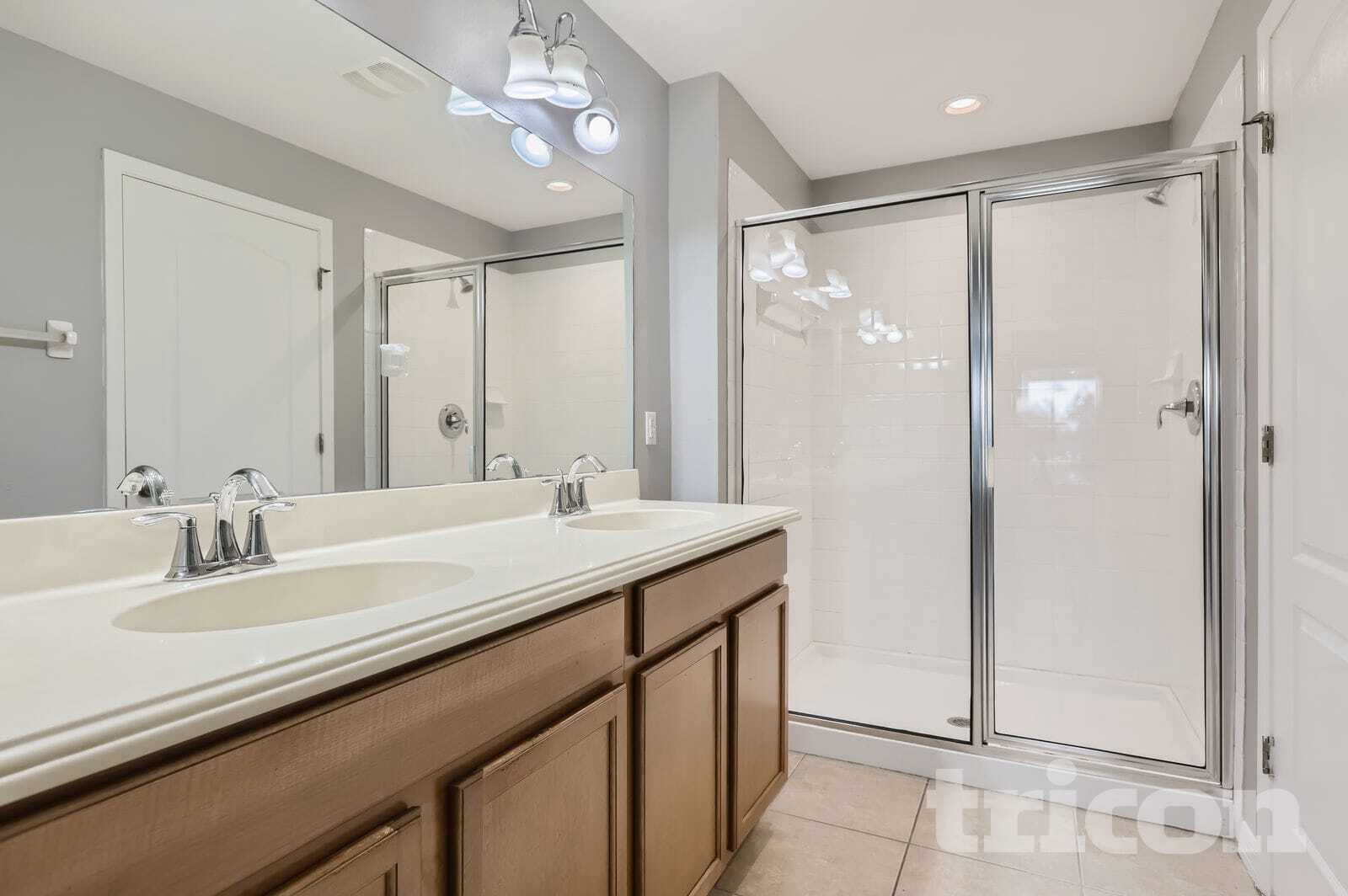 Building Photo - 364 Winthrop Dr