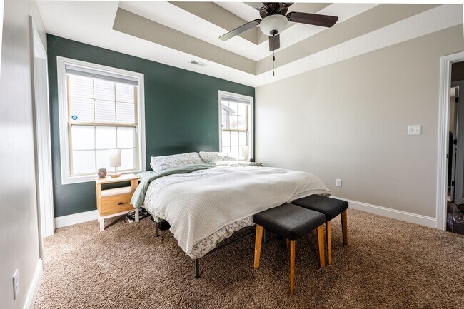 Building Photo - Pet Friendly Three Bedroom!