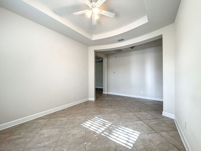 Building Photo - 33147 Shadow Branch Ln