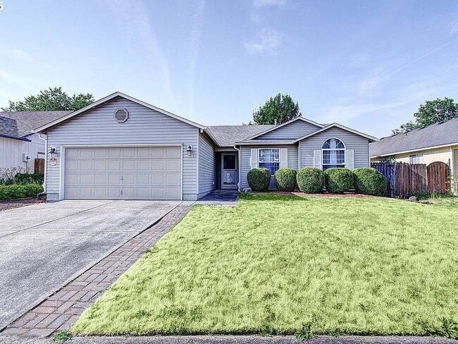 Primary Photo - 15807 NE 48th Cir