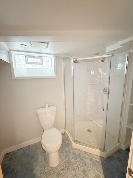 Building Photo - 22835 Buckingham St