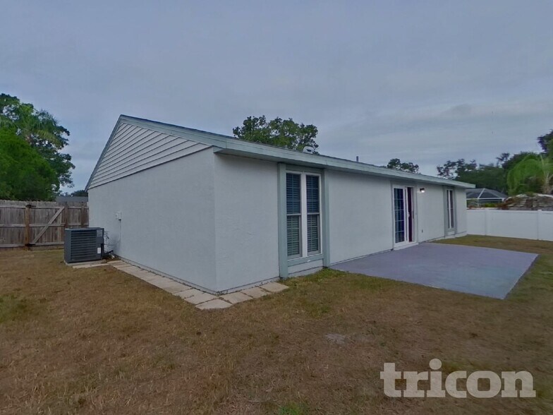 Building Photo - 2821 Honey Bear Ct