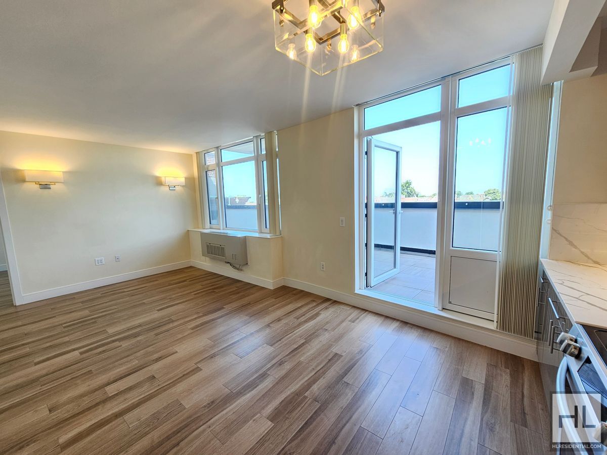 Building Photo - Northern Boulevard