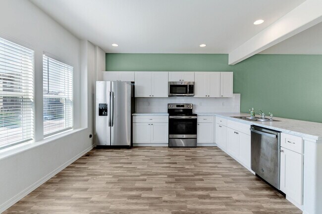 Building Photo - 897 Technology Ct
