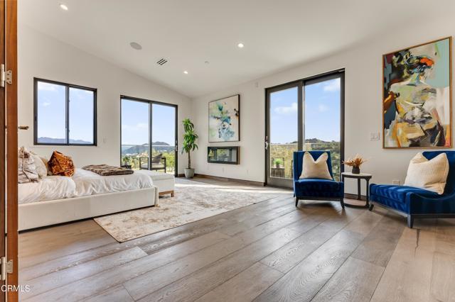 Building Photo - 12480 Viewcrest Rd