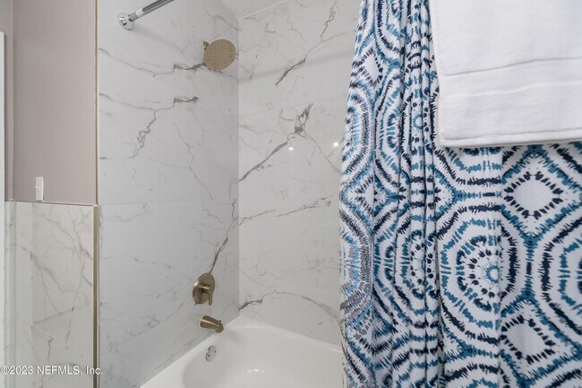 Building Photo - 5262 Tulane Ave