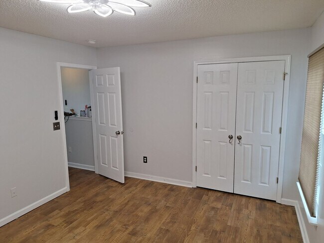 Building Photo - Wonderful Four Bedroom Home Located in Nor...