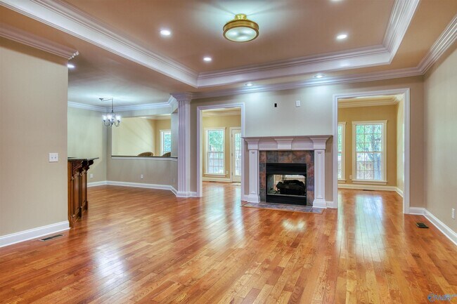 Building Photo - 105 Brac Cir SW
