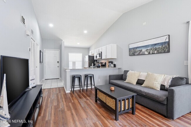 Building Photo - 3419 Islander Way