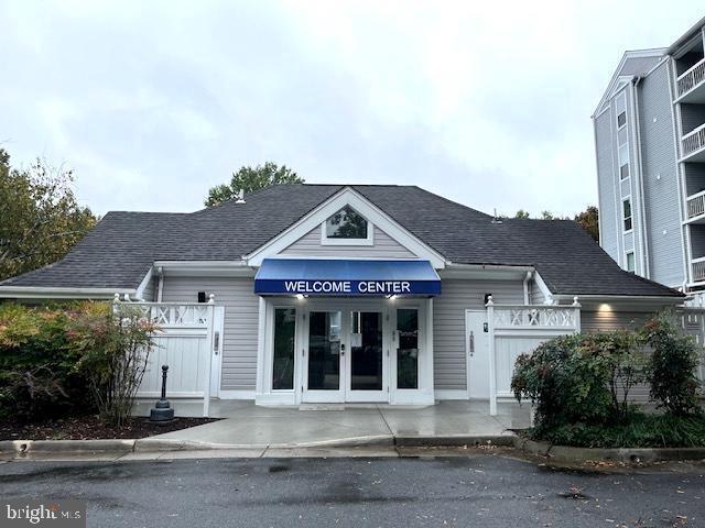 Building Photo - 3179 Summit Square Dr