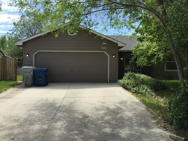 Building Photo - 2401 Louisiana Pl