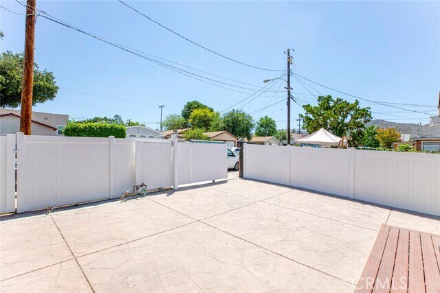 Building Photo - 10531 Greenburn Ave